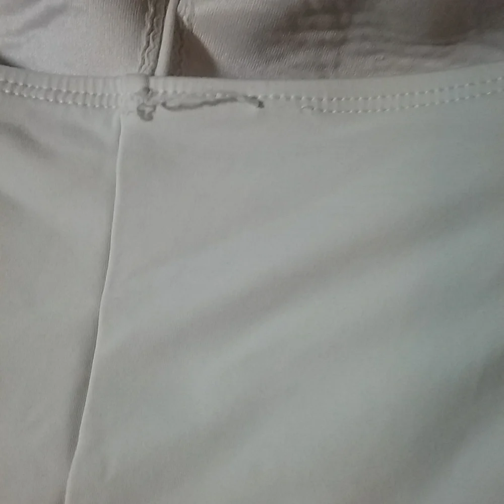 La Blanca One piece ruffle White Swimsuit - Picture 4 of 5